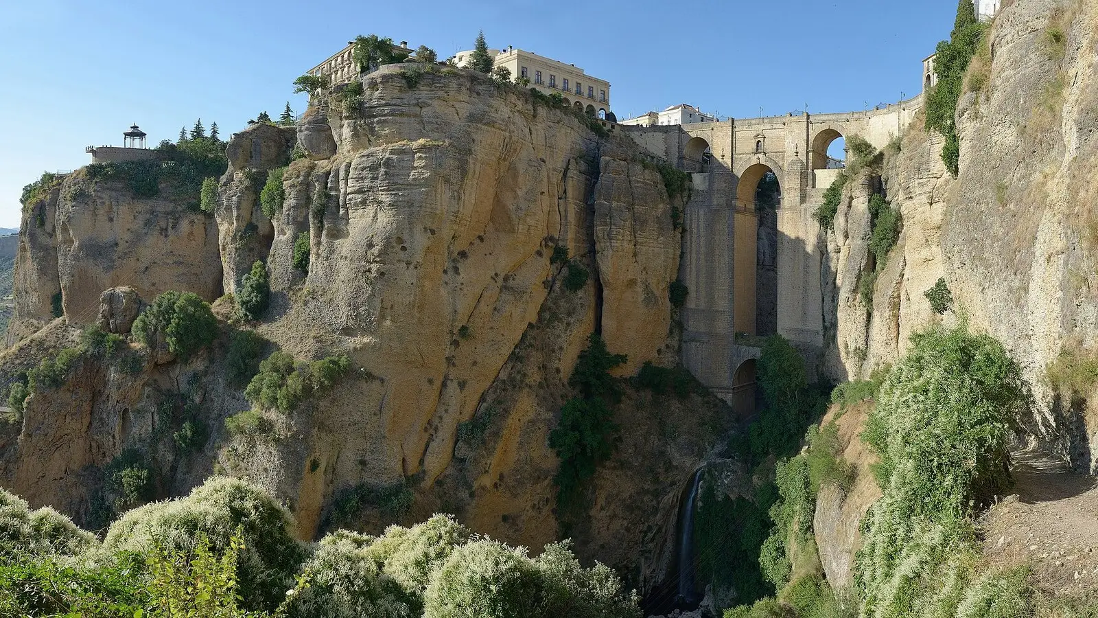 Ronda, Spain day trip from El Paraíso: the drive, Puente Nuevo and what to see