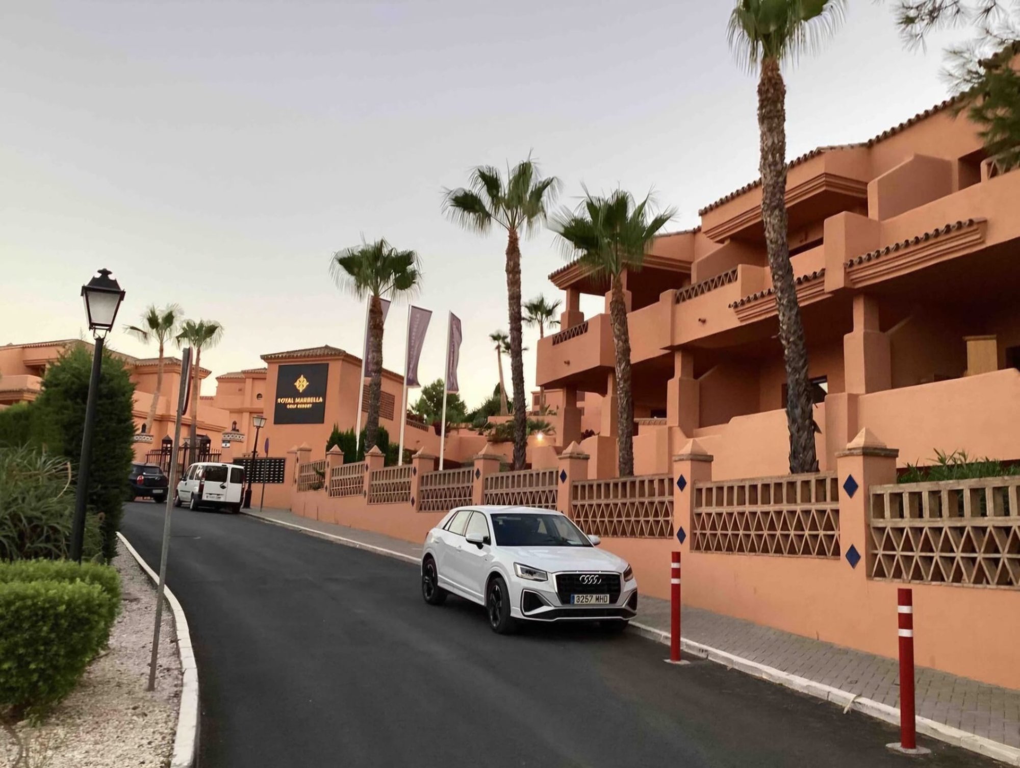 Car rental in Benahavís: Málaga Airport car hire and driving tips